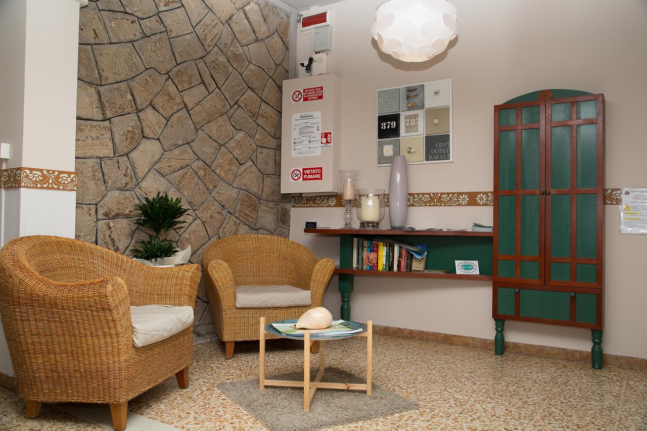Hotel Umberto Rosolina Mare Buitenkant foto