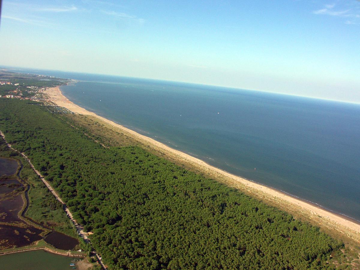 Hotel Umberto Rosolina Mare Buitenkant foto